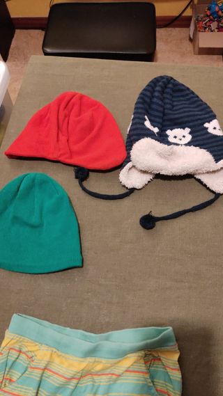 LOTE ABBIGLIAMENTO 4 ANNI (CI SONO 3 ANNUNCI STESSO LOTTO)