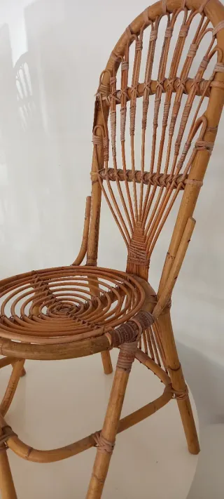 Sillas de bambú y ratán