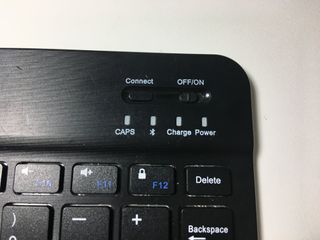 Teclado Bluetooth Compacto Negro