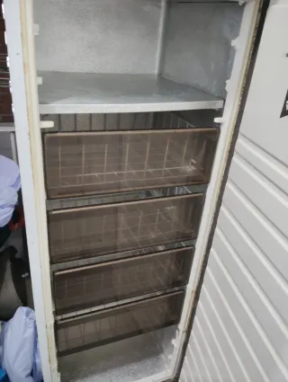 Arcón Congelador Vertical