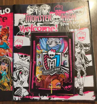 Álbum Monster High Cromos 2012