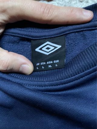 Sudadera Umbro azul marino y azul
