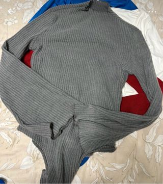 Lote Ropa Talla L esta en muy buen estado