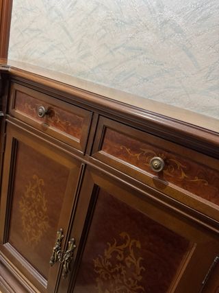 Mueble de madera ideal para recibidor