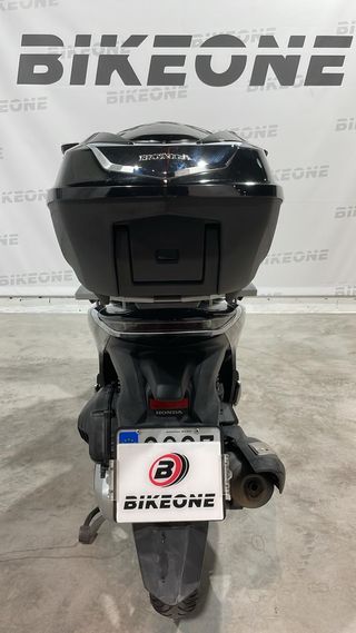 Honda SH 125i Top Box - 2020 - 23.530 KM