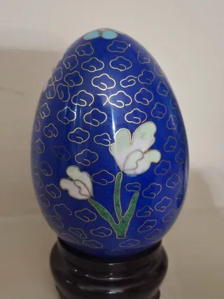 Tre uova decorative vintage