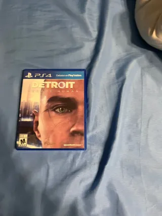 PS4 Slim Negra + Volante y Juegos