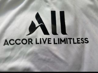 Sudadera Jordan Blanca y Morada