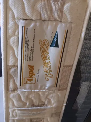 Colchón y somier con patas