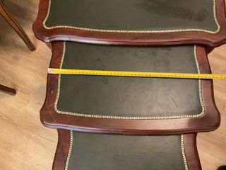 Tavoli ausiliari in legno e pelle