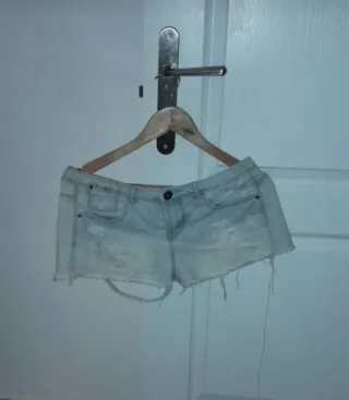 Shorts vaqueros desgastados