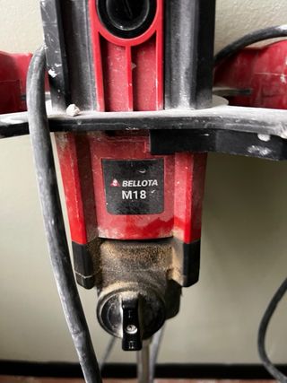 Mezcladora Eléctrica BELLOTA 1800W