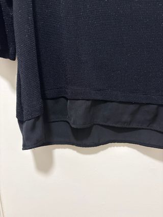 Blusa negra con brillo