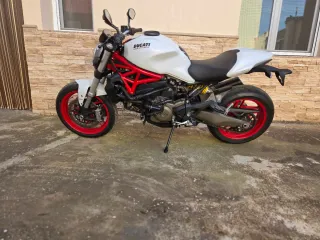 Ducati Monster 821