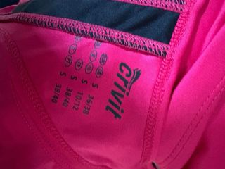 Conjunto Bershka Sudadera y Camiseta Deportivo