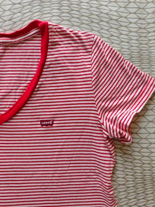 Camiseta Levi's mujer rayas rojas y blancas