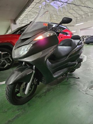 YAMAHA Majesty 400 2007 Averiad