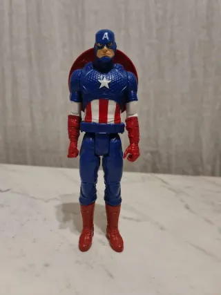 Figura Capitán América 29cm con Escudo