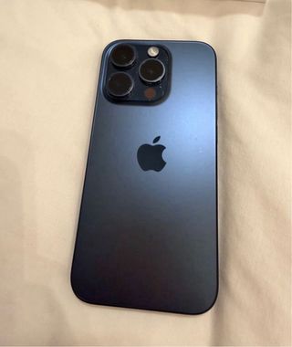 iPhone 15 Pro 128 GB Negro/Azul Marino