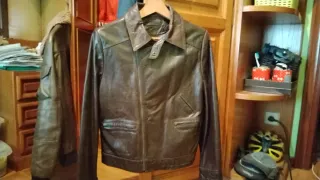 Cazadora de piel marrón