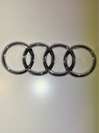 Logotipo Audi Plateado Original