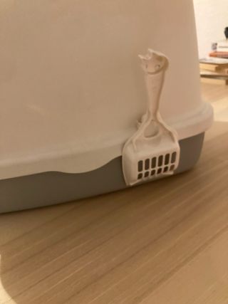 Box per lettiera per gatti chiuso