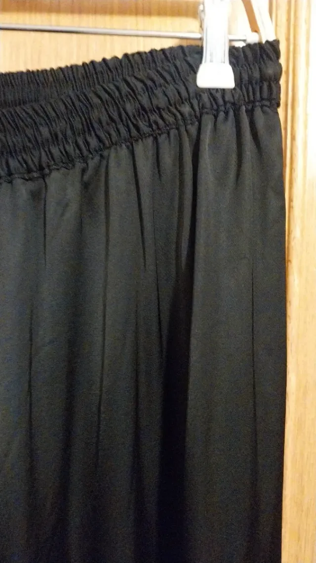 Pantalón Zara bombacho encaje negro Talla M