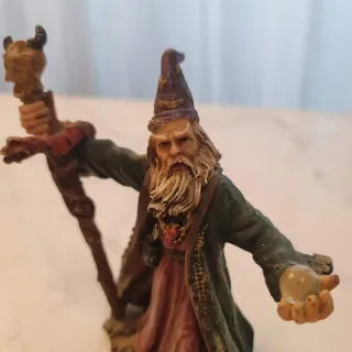 Figura Mago Hechicero Resina Maciza 15cm