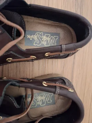 Náuticos de piel marrón. Talla 39.