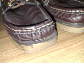 Náuticos de piel marrón. Talla 39.