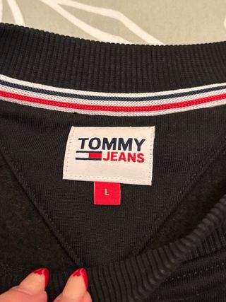 Sudadera Tommy Jeans Negra