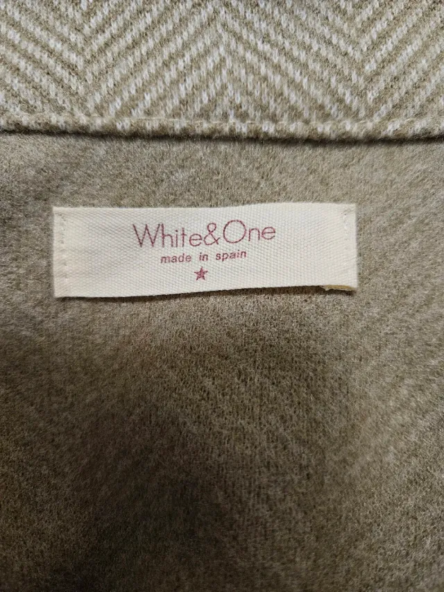 Abrigo paño espiga beige White&One