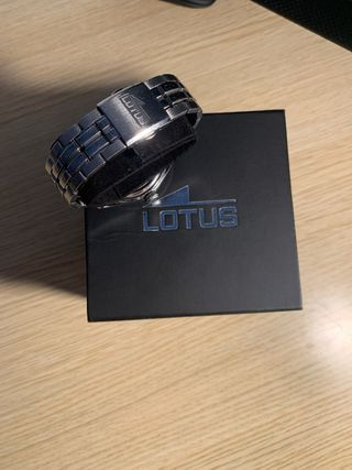 Reloj Lotus Acero Inoxidable Negro y Plateado