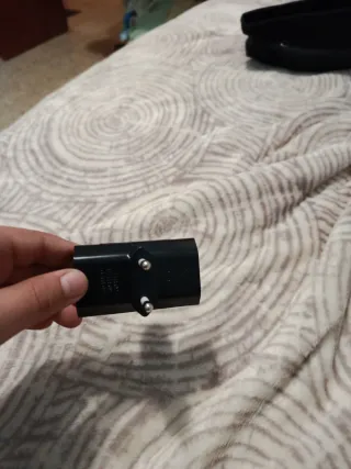 Enchufe de tres patas