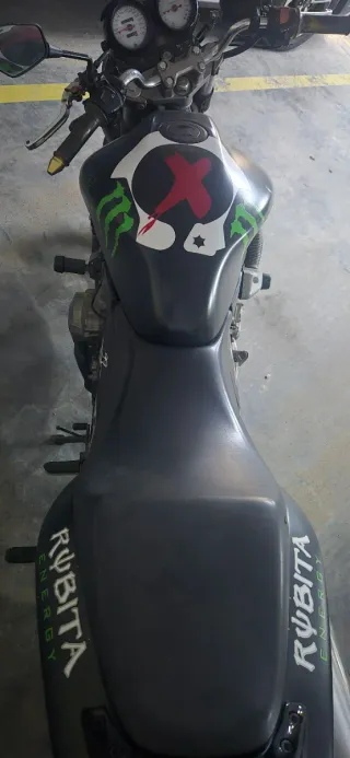 Honda CB 600 Hornet 2002 Negra