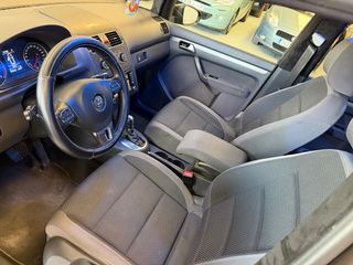 Volkswagen Touran 2012