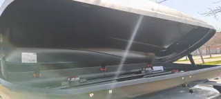 Cofre de techo Alquiler