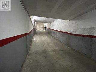 Garaje en venta en Montigalà -Sant Crist en Badalona