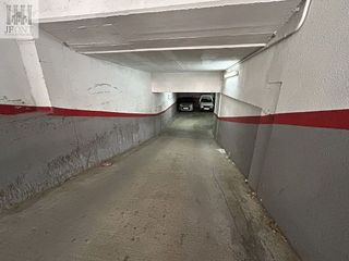 Garaje en venta en Montigalà -Sant Crist en Badalona