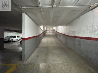 Garaje en venta en Montigalà -Sant Crist en Badalona