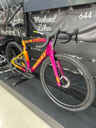 BICICLETA DE GRAVEL RIDLEY KANZO FAST