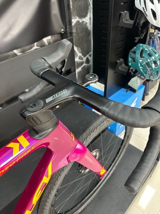 BICICLETA DE GRAVEL RIDLEY KANZO FAST