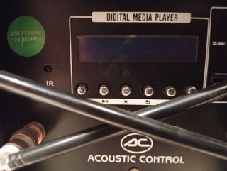 Altavoz Bluetooth con Radio y Micrófono