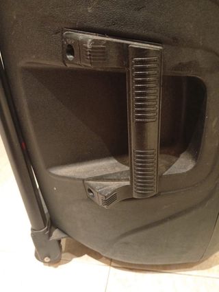 Altavoz Bluetooth con Radio y Micrófono