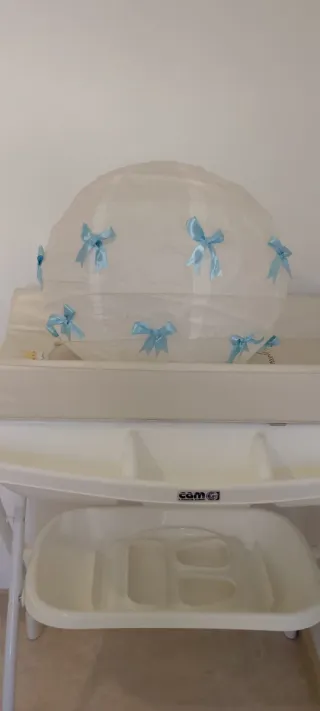 Cuna, edredón, balancín,bañera,lampara,manta juego