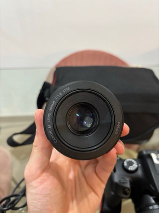 Canon EOS 4000D Cámara Digital + Accesorios