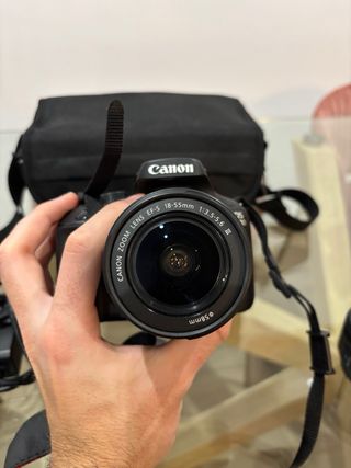 Canon EOS 4000D Cámara Digital + Accesorios