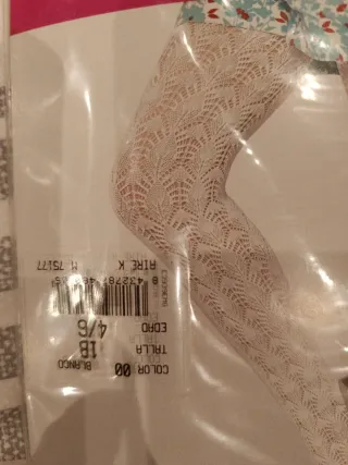 Medias huertana niña