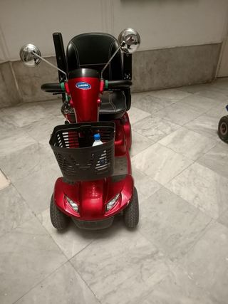 Scooter Eléctrica Invacare Roja
