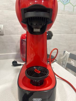Cafetera Dolce Gusto Nescafé Roja